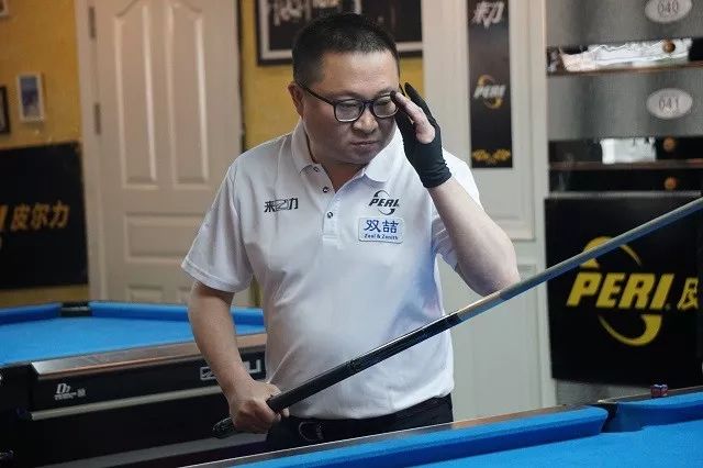 他进一步将 他进一步将