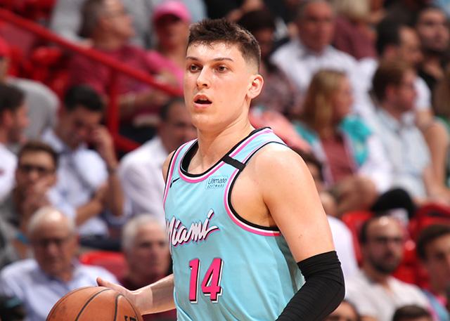 地描述了杨 地描述了杨