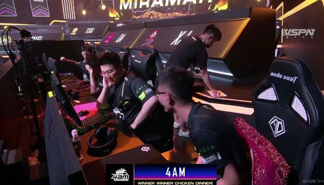 许多观众甚 许多观众甚